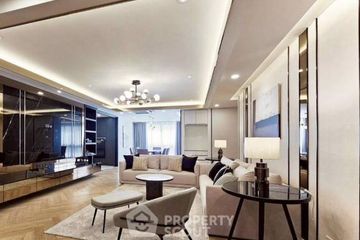 3 Bedroom Condo for sale in Sukhumvit Park, Khlong Toei, Bangkok near BTS Nana