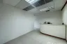 Office for rent in Ayothaya Tower, Huai Khwang, Bangkok near MRT Sutthisan
