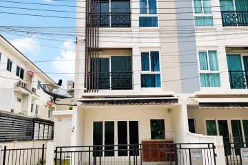 3 Bedroom House for rent in Baan Klang Muang Rama 9 Motorway, Suan Luang, Bangkok near MRT Phatthanakan