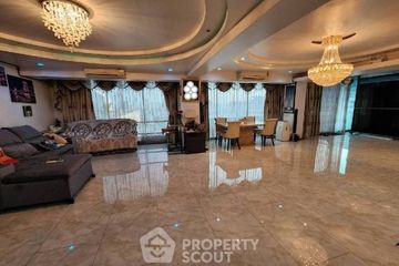 2 Bedroom Condo for sale in Four Street Mansion, Chom Phon, Bangkok near MRT Phahon Yothin