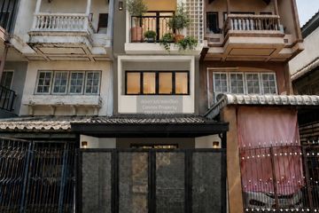3 Bedroom Townhouse for sale in Lat Phrao, Bangkok