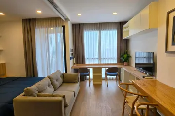 1 Bedroom Condo for rent in Ashton Chula-Silom, Si Phraya, Bangkok near MRT Sam Yan