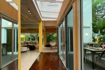 3 Bedroom Villa for sale in Noble Tara Town in Town, Phlapphla, Bangkok
