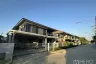 4 Bedroom House for Sale or Rent in Setthasiri Wongwaen-Lamlukka, Bueng Kham Phroi, Pathum Thani
