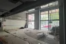 Commercial for rent in Khlong Tan Nuea, Bangkok