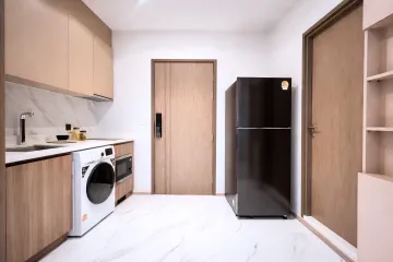 1 Bedroom Condo for rent in Rhythm Ekkamai Estate, Khlong Tan Nuea, Bangkok near BTS Ekkamai