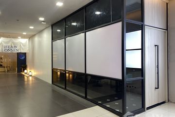 Commercial for rent in Khlong Tan Nuea, Bangkok