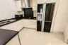 2 Bedroom Condo for rent in Watermark Chaophraya River, Bang Lamphu Lang, Bangkok