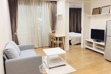 1 Bedroom Condo for rent in Collezio Sathorn - Pipat, Silom, Bangkok near BTS Chong Nonsi