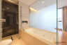 2 Bedroom Condo for sale in The Address Sukhumvit 28, Khlong Tan, Bangkok near BTS Phrom Phong
