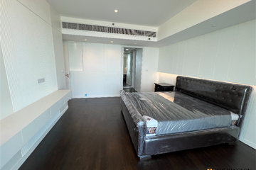 3 Bedroom Condo for sale in Surasak, Chonburi