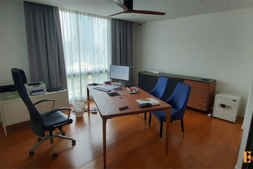 3 Bedroom Condo for sale in Somkid Gardens, Lumpini, Bangkok near BTS Chit Lom