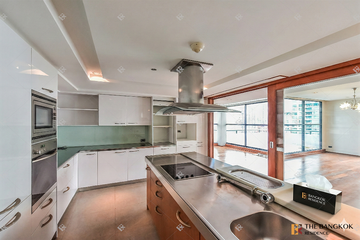 3 Bedroom Condo for sale in Somkid Gardens, Lumpini, Bangkok near BTS Chit Lom