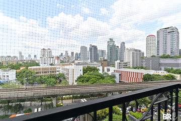 1 Bedroom Condo for sale in The Crest Sukhumvit 34, Khlong Tan, Bangkok near BTS Thong Lo