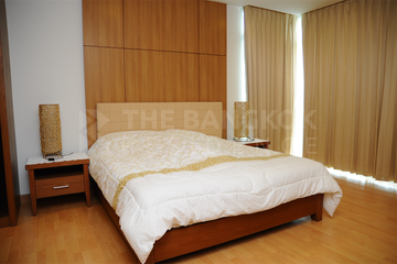 3 Bedroom Condo for sale in Nusasiri Grand, Phra Khanong, Bangkok near BTS Ekkamai