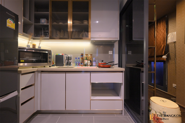 2 Bedroom Condo for sale in C Ekkamai, Khlong Tan Nuea, Bangkok near BTS Ekkamai