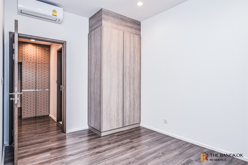 2 Bedroom Condo for sale in Whizdom Essence, Bang Chak, Bangkok near BTS Punnawithi