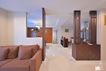 2 Bedroom Condo for sale in The Crest Sukhumvit 24, Khlong Tan, Bangkok near BTS Phrom Phong