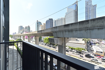 2 Bedroom Condo for sale in Life Asoke, Bang Kapi, Bangkok near MRT Phetchaburi