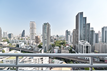 3 Bedroom Condo for rent in Acadamia Grand Tower, Khlong Tan Nuea, Bangkok near BTS Phrom Phong