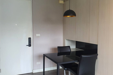 1 Bedroom Condo for sale in The Room Sukhumvit 40, Phra Khanong, Bangkok near BTS Ekkamai