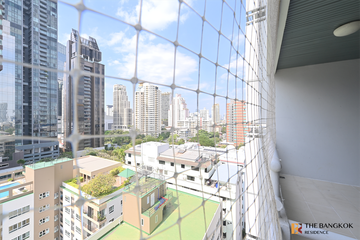 2 Bedroom Condo for rent in Acadamia Grand Tower, Khlong Tan Nuea, Bangkok near BTS Phrom Phong