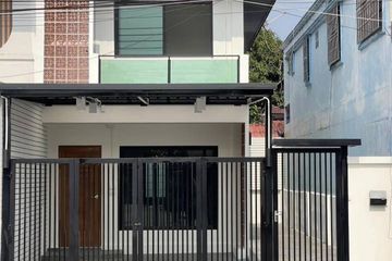 2 Bedroom Townhouse for sale in Pra-Pin 4 Phetkasem 81, Nong Khaem, Bangkok