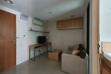 1 Bedroom Condo for rent in Zenith Place Sukhumvit 42, Phra Khanong, Bangkok near BTS Ekkamai