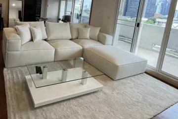 1 Bedroom Condo for sale in BAAN SUKHUMVIT 36, Khlong Tan, Bangkok near BTS Thong Lo
