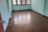 3 Bedroom Townhouse for sale in Maha Phruettharam, Bangkok near MRT Hua Lamphong