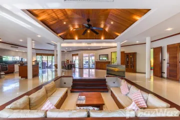 5 Bedroom Villa for sale in Rawai, Phuket