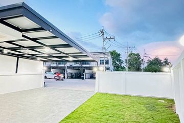3 Bedroom House for sale in Rattanakorn Village 18, Na Kluea, Chonburi