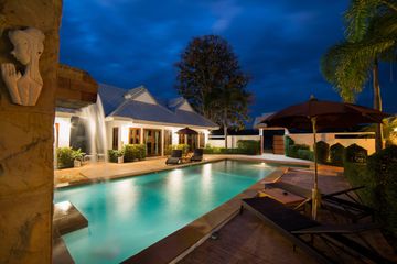 11 Bedroom Hotel / Resort for rent in Nong Han, Chiang Mai