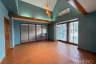 8 Bedroom Office for rent in Phlapphla, Bangkok near MRT Lat Phrao 83