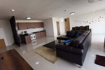3 Bedroom Condo for rent in Thana Tower, Bang Yi Khan, Bangkok near MRT Bang Yi Khan
