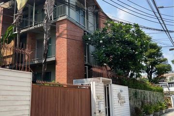2 Bedroom Apartment for rent in Phra Khanong Nuea, Bangkok near BTS Ekkamai