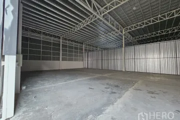 Warehouse / Factory for rent in Khlong Toei, Bangkok near MRT Queen Sirikit National Convention Centre