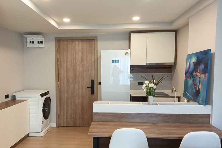 1 Bedroom Condo For Rent