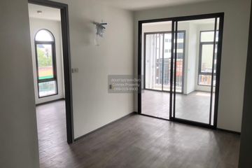 2 Bedroom Condo for sale in The 8 Collection, Bang Khun Phrom, Bangkok near MRT Democracy Monument