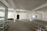 Commercial for rent in Khlong Tan Nuea, Bangkok