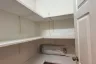 3 Bedroom Condo for rent in Trinity Complex, Silom, Bangkok near BTS Chong Nonsi