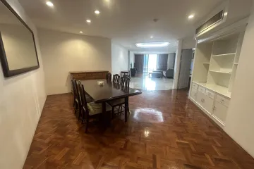 3 Bedroom Condo for rent in Trinity Complex, Silom, Bangkok near BTS Chong Nonsi