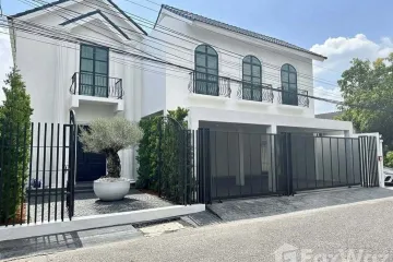 4 Bedroom House for sale in Lat Phrao, Bangkok