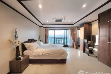 1 Bedroom Condo for sale in Nusa State Tower Condominium, Silom, Bangkok near BTS Surasak