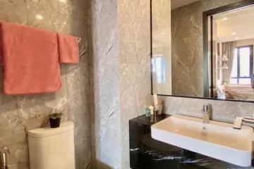1 Bedroom Condo for rent in Noble Above Wireless-Ruamrudee, Lumpini, Bangkok near BTS Nana