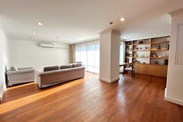 3 Bedroom Condo for rent in Khlong Toei Nuea, Bangkok near MRT Sukhumvit