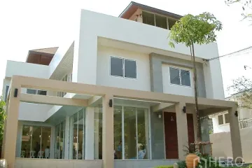 4 Bedroom House for rent in Khlong Tan Nuea, Bangkok