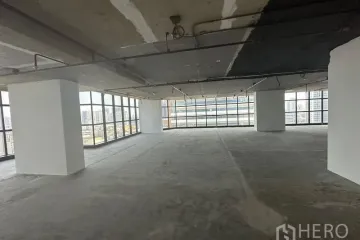 Office for rent in Khlong Tan Nuea, Bangkok