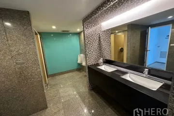 Office for rent in Khlong Tan Nuea, Bangkok