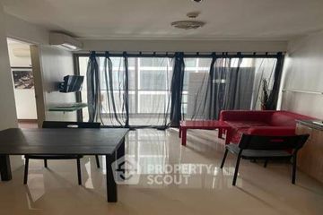1 Bedroom Condo for sale in Ideo Sathorn-Taksin, Bang Lamphu Lang, Bangkok near BTS Krung Thon Buri